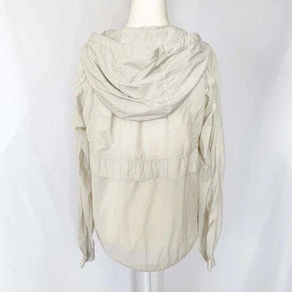 Lululemon Hood Lite Jacket 6 - Picture 4 of 8